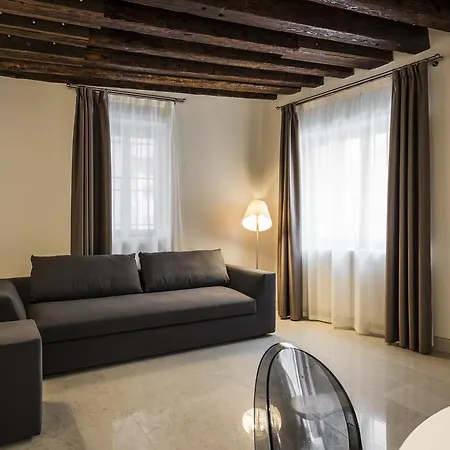 Myplace Campo Santa Margherita Venise