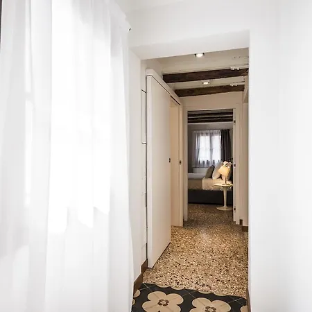דירה Myplace Campo Santa Margherita ונציה